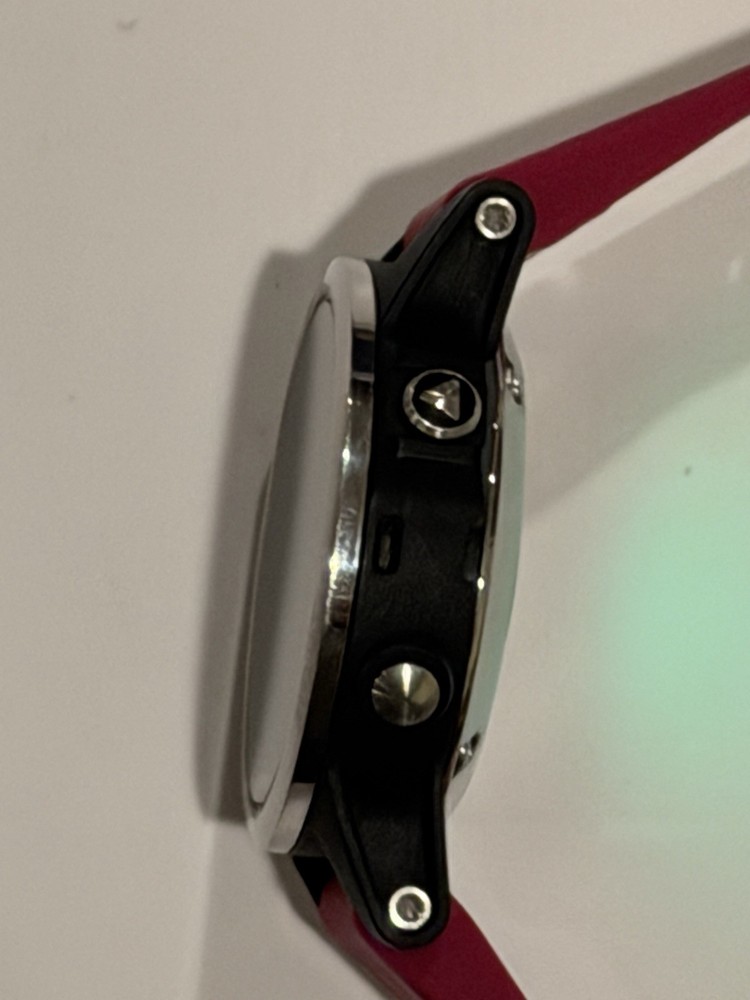 Garmin Fenix 5s - Includes Charger - TESTED and WORKING