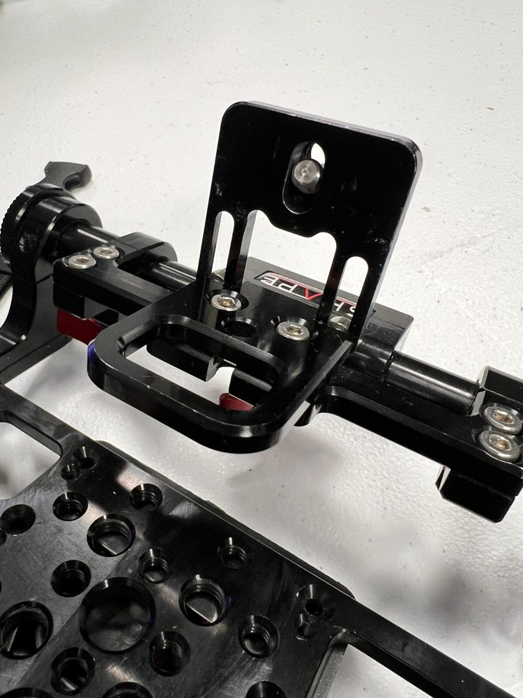 SHAPE ICON2V Director's Kit w/ V-Mount Plate & Strap