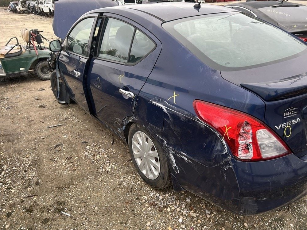VERSA 2014 Keys/Latches/Locks 104750046