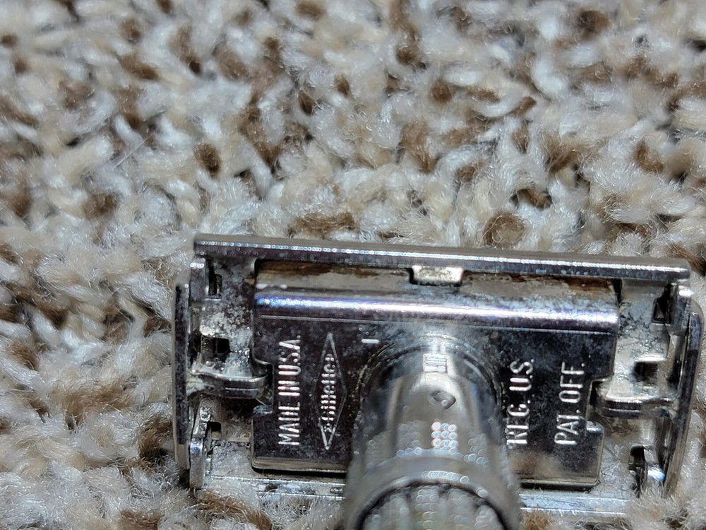Vintage GILLETTE H1 Slim Adjustable Razor 1964 Case, Blades, Insert, Nice