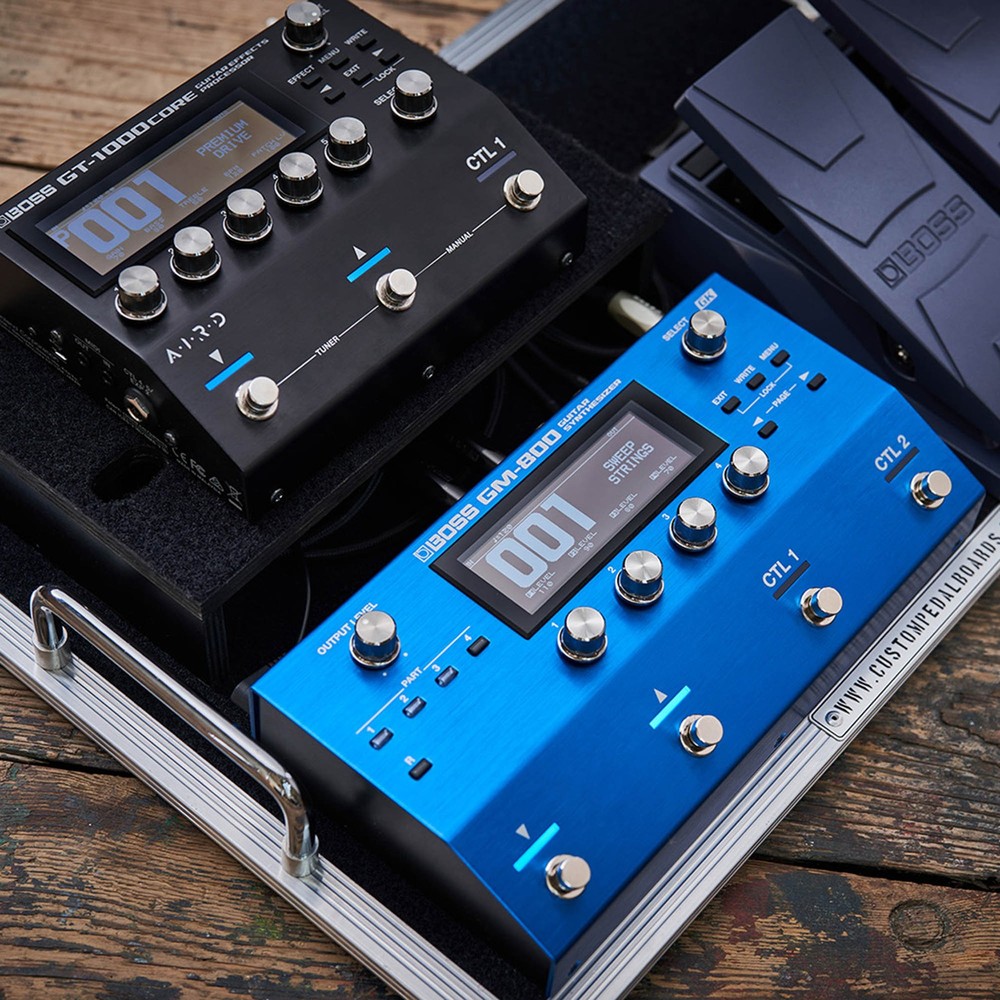 Boss GM-800 Guitar Synthesizer