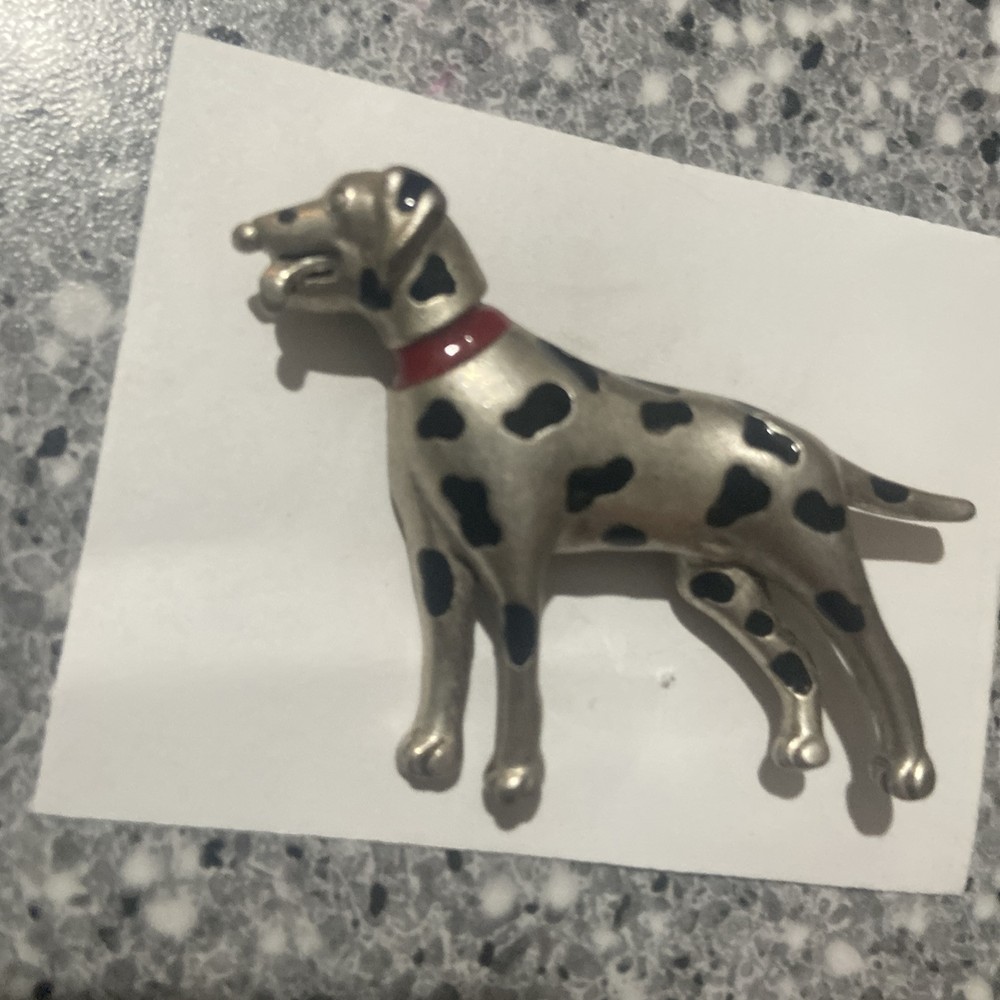 Silver toned Dalmatian lapel pin