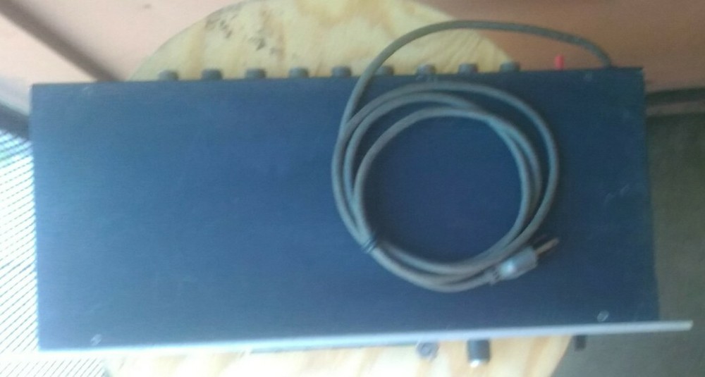 Shintron Inc Model 320 5 Camera/Input Video Sequencer