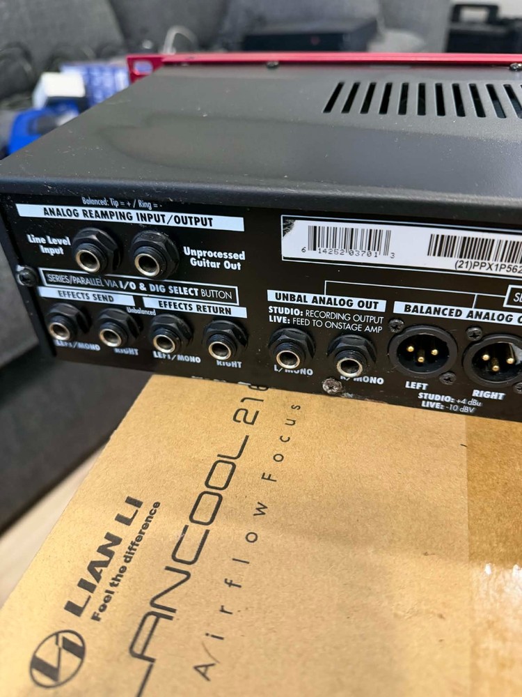 Line 6 Pod XT Pro Rackmount Guitar Multi-Effects Processor Electric Guitar