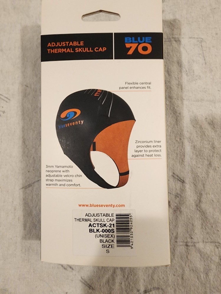 $55 blueseventy Adjustable Thermal Skull Cap - small