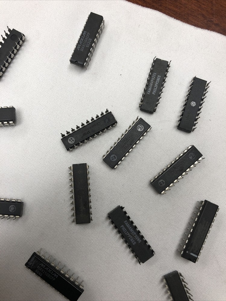 MAXIM MAX150ACPP, ID-D-7-5-2-7, Chips , Components