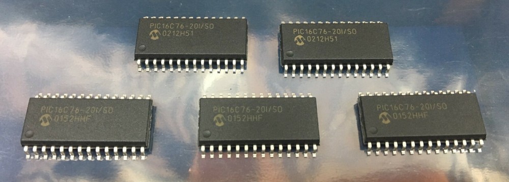 MICROCHIP PIC16C76-20I/SO MICROCONTROLLER, SO-28 PACKAGE, 5 PIECES