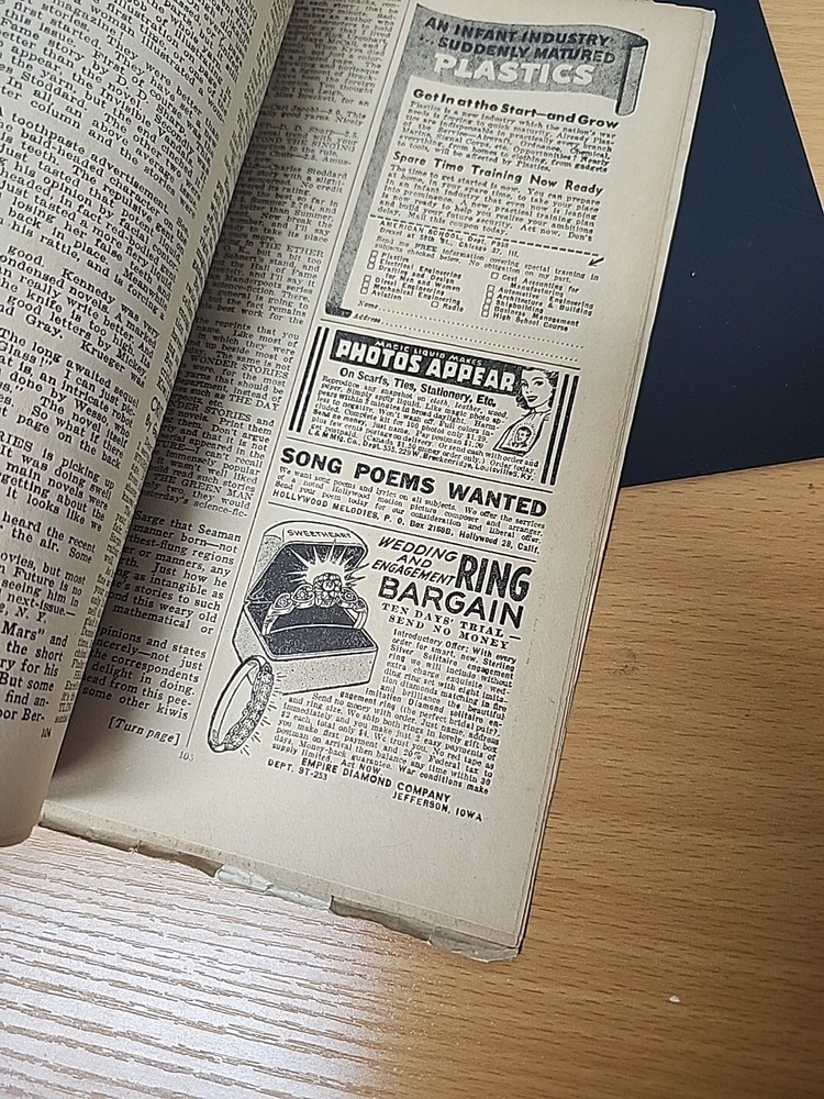 Winter 1945 Startling Stories