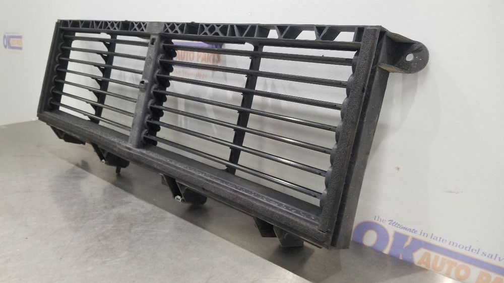 24 DODGE RAM 2500 AIR SHUTTER ASSEMBLY