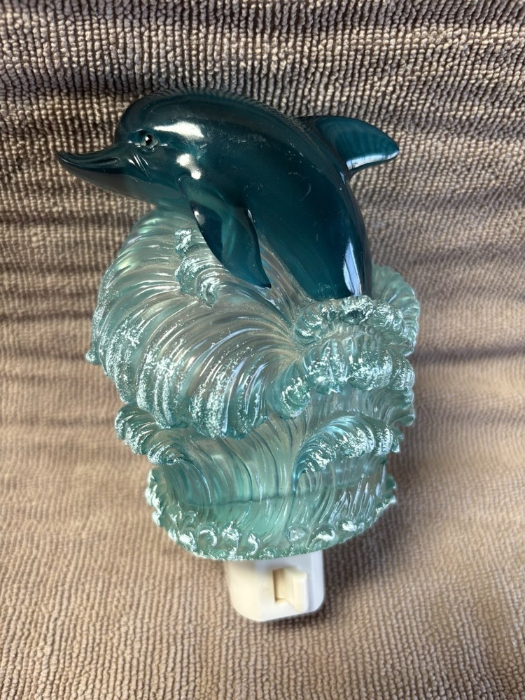 Vintage acrylic dolphin nightlight #B5