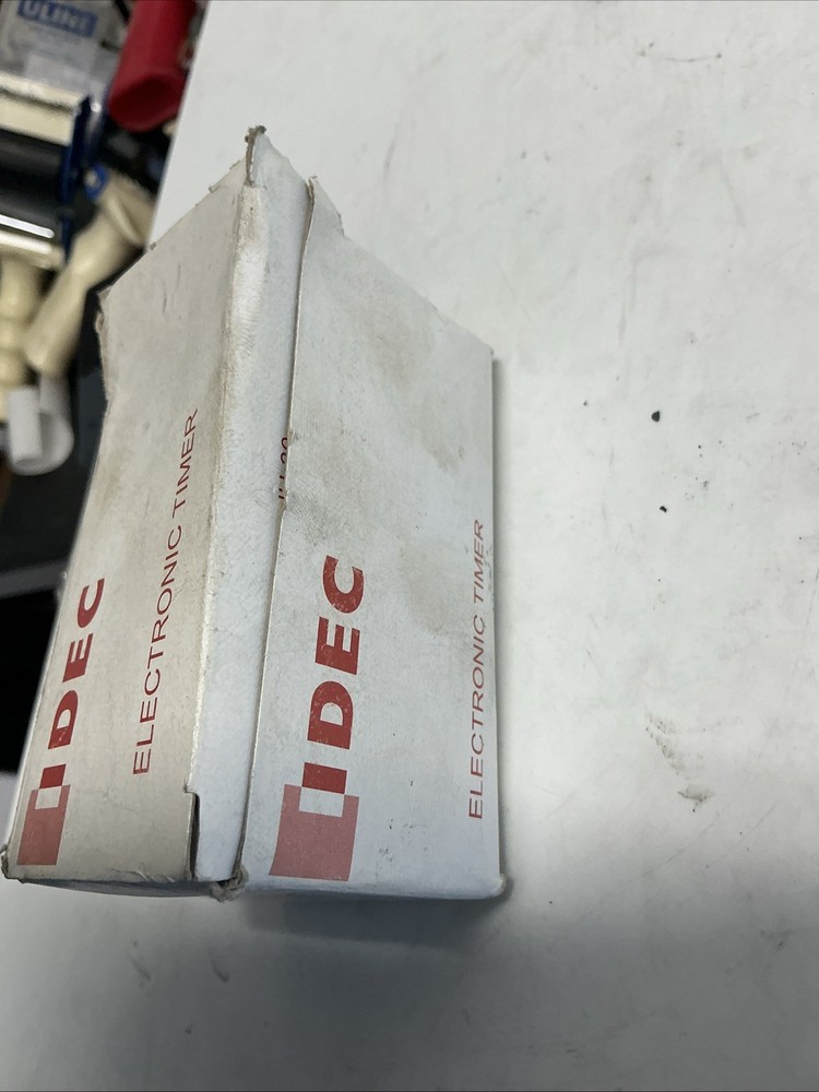 IDEC RTE-P1AF20 Timer Analog X-769