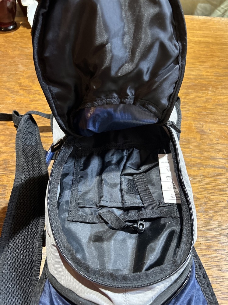 Coleman Revel 8L Hydration Backpack With Water Bladder Bag Never Used