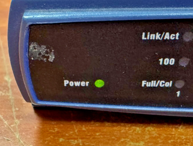 Cisco Linksys EZXS55W EtherFast 10/100 5-Port Workgroup Switch TESTED