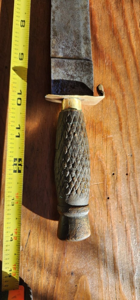 WW1 era Thistle Carved Fighting Dagger