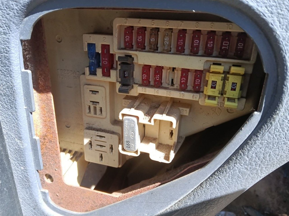CARAVAN   2007 Fuse Box Cabin 42815