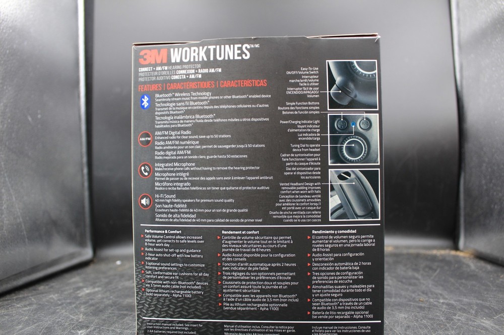 3M WorkTunes Connect + AM/FM Hearing Protector with Bluetooth®Technology