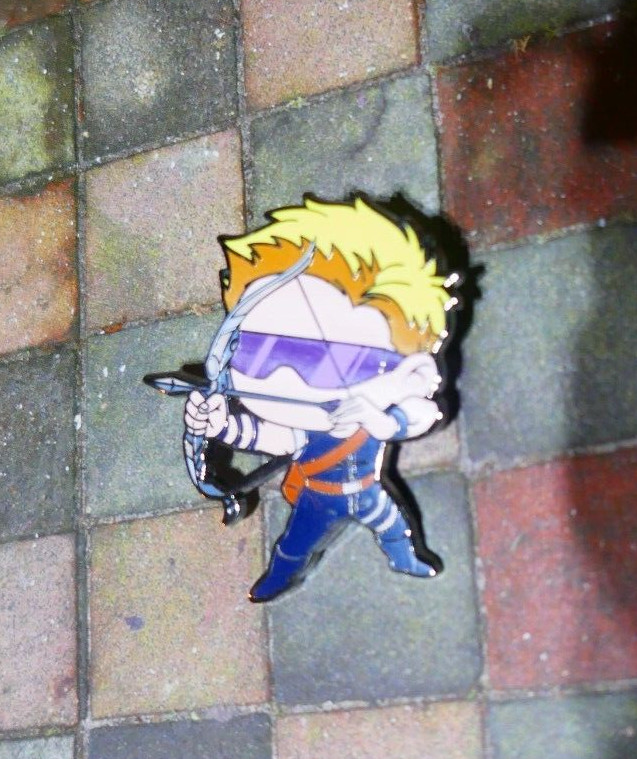 NYCC 2016 MARVEL BOOTH MYSTERY HAWKEYE PIN