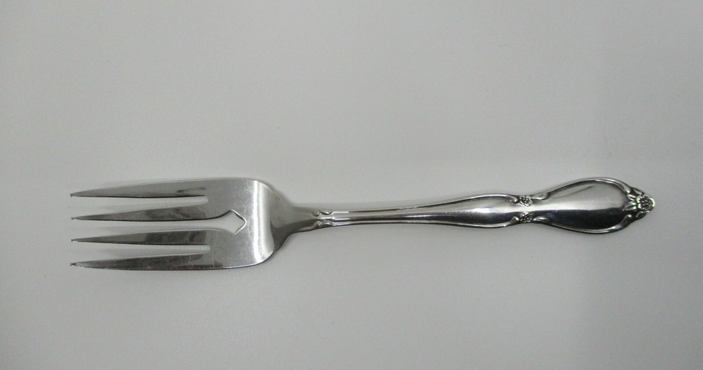 ONEIDA CHATELAINE SALAD FORK - 6 1/4" 02I