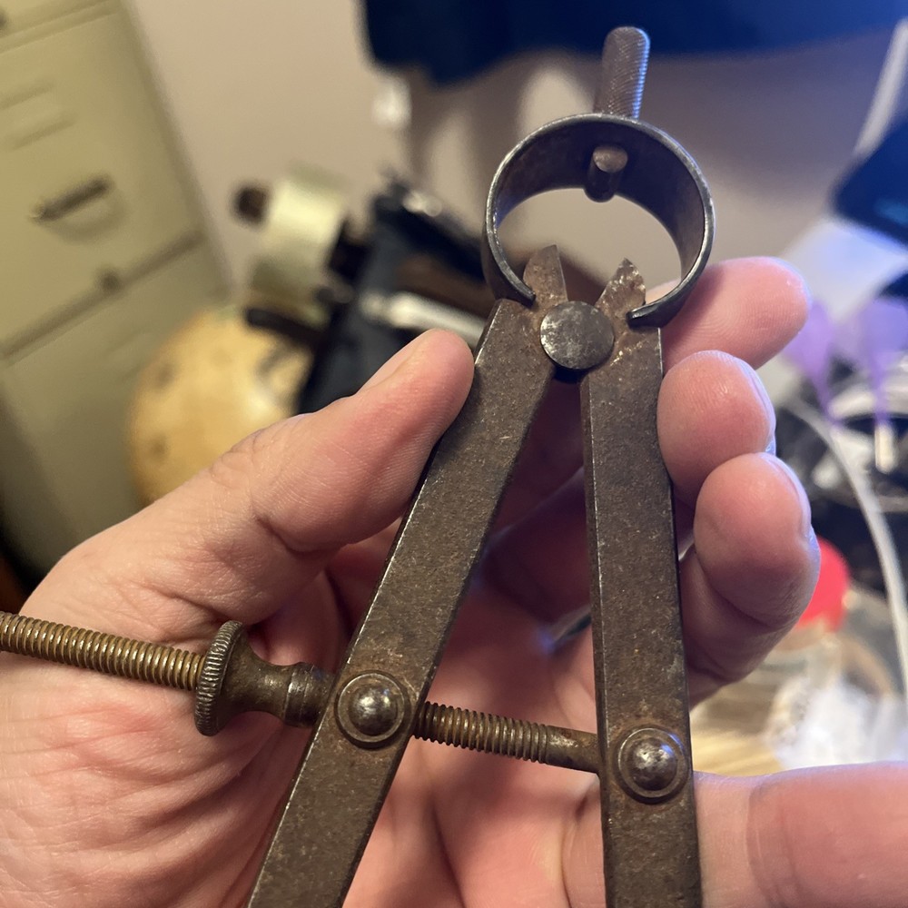 9”SPRING JOINT FLAT LEG INSIDE CALIPER USA antique