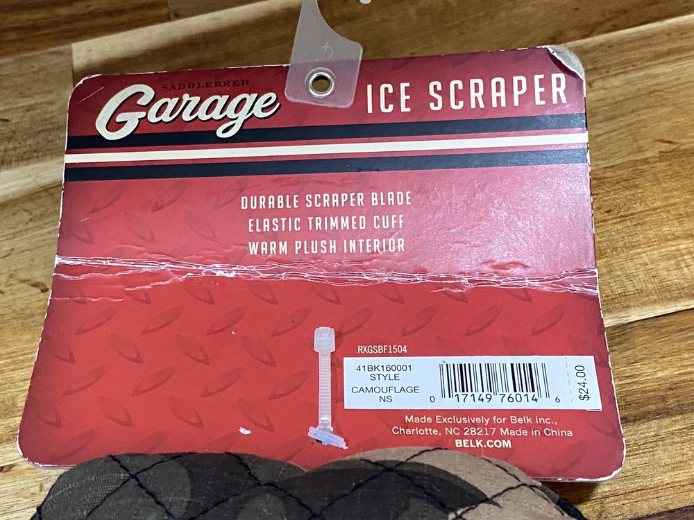✅SaddleBred ✅Garage Ice Scraper ✅Camouflage ✅Mitt ✅Fleece Lined ✅New