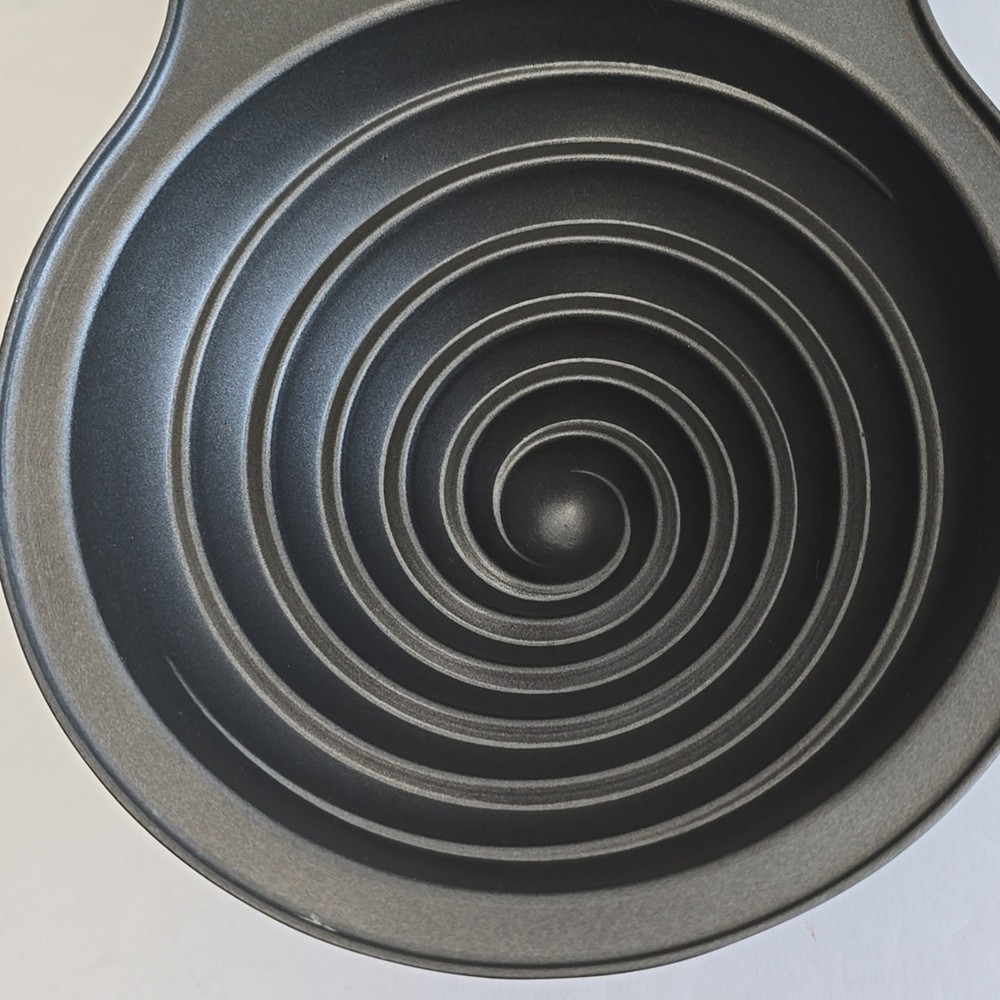 Wilton Giant Dimensions Large Cupcake Pan