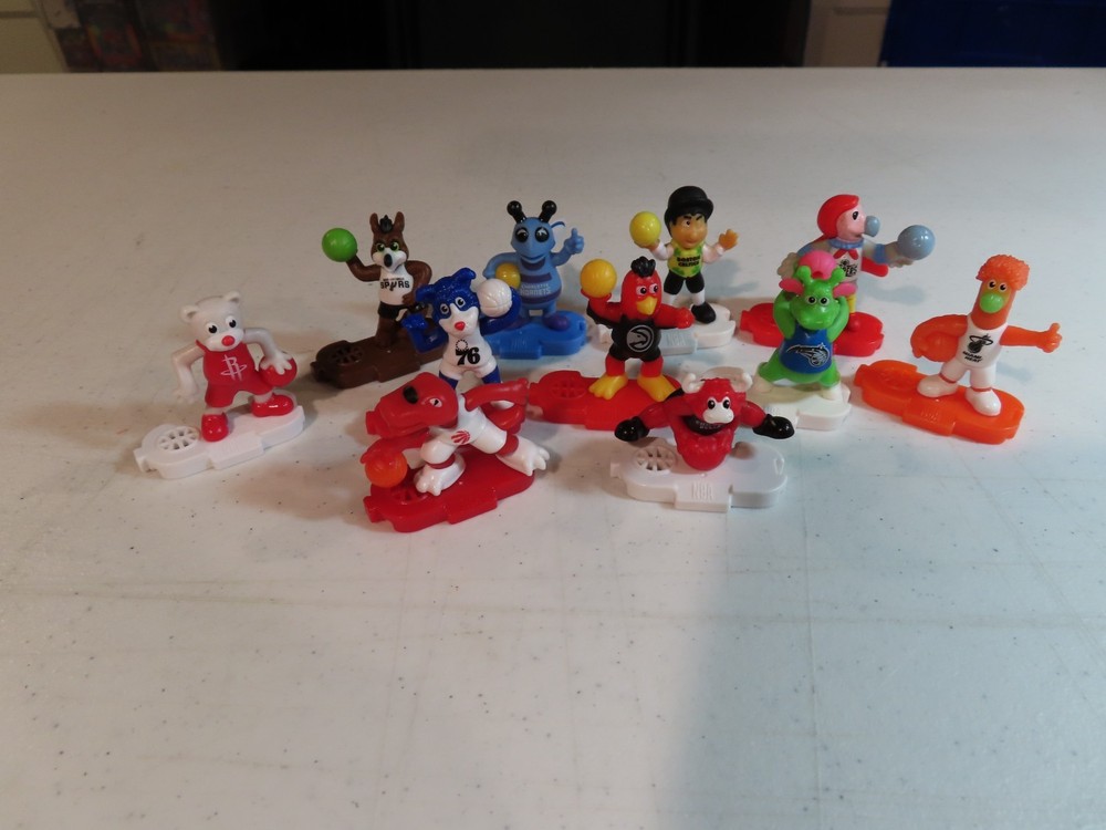 59 Kinder Joy NBA Mascots