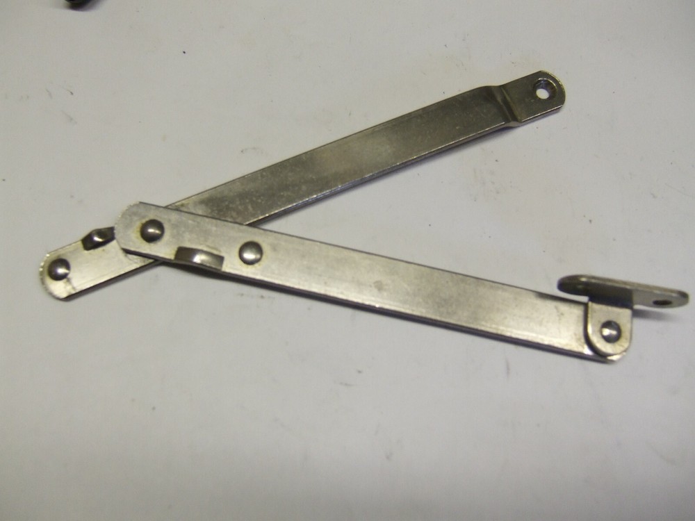 Bally bingo pinball BACK DOOR HINGE