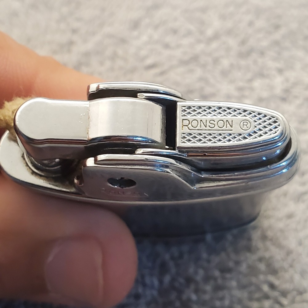 Vintage Ronson SPORT office Lighter E.D.W. ENGRAVED LIGHTER