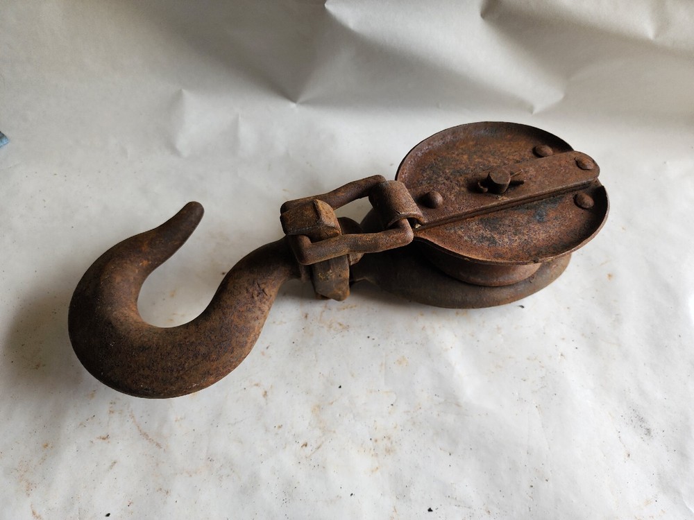 Vintage Steel Rope Pulley with Hook Rustic Decor