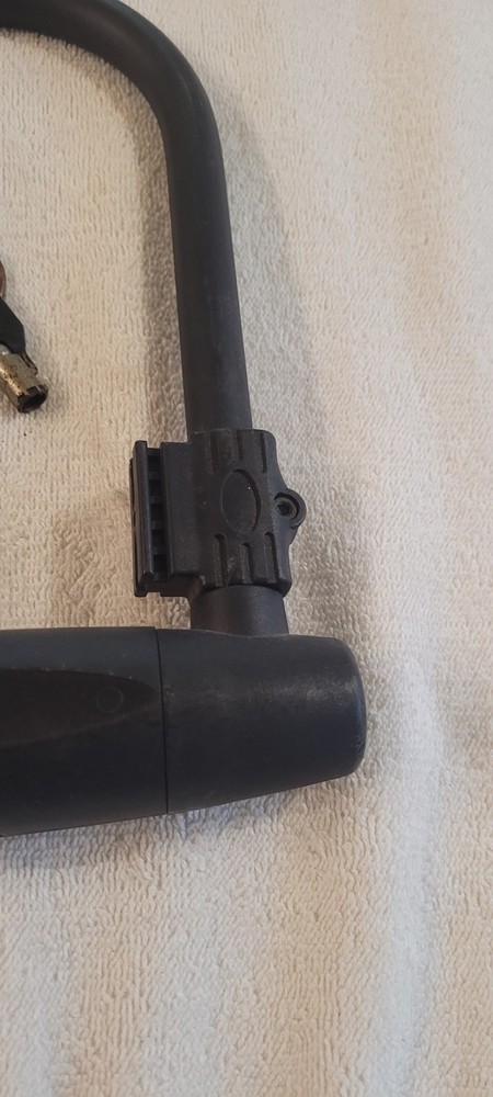 Brinks Large Shackle U-Bar Lock