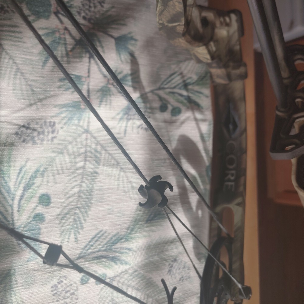 diamond archery by bowtech 70 lb 