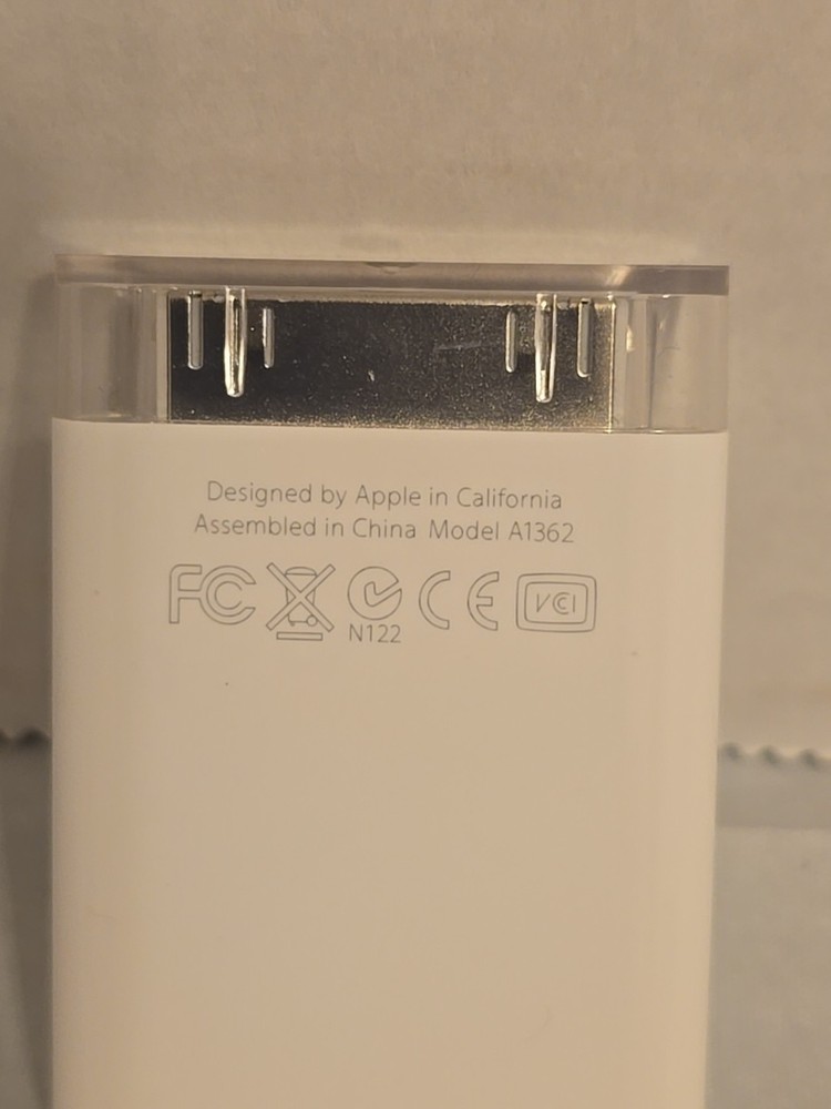 Apple A1362 Ipad Iphone Adapter Sd Card Reader