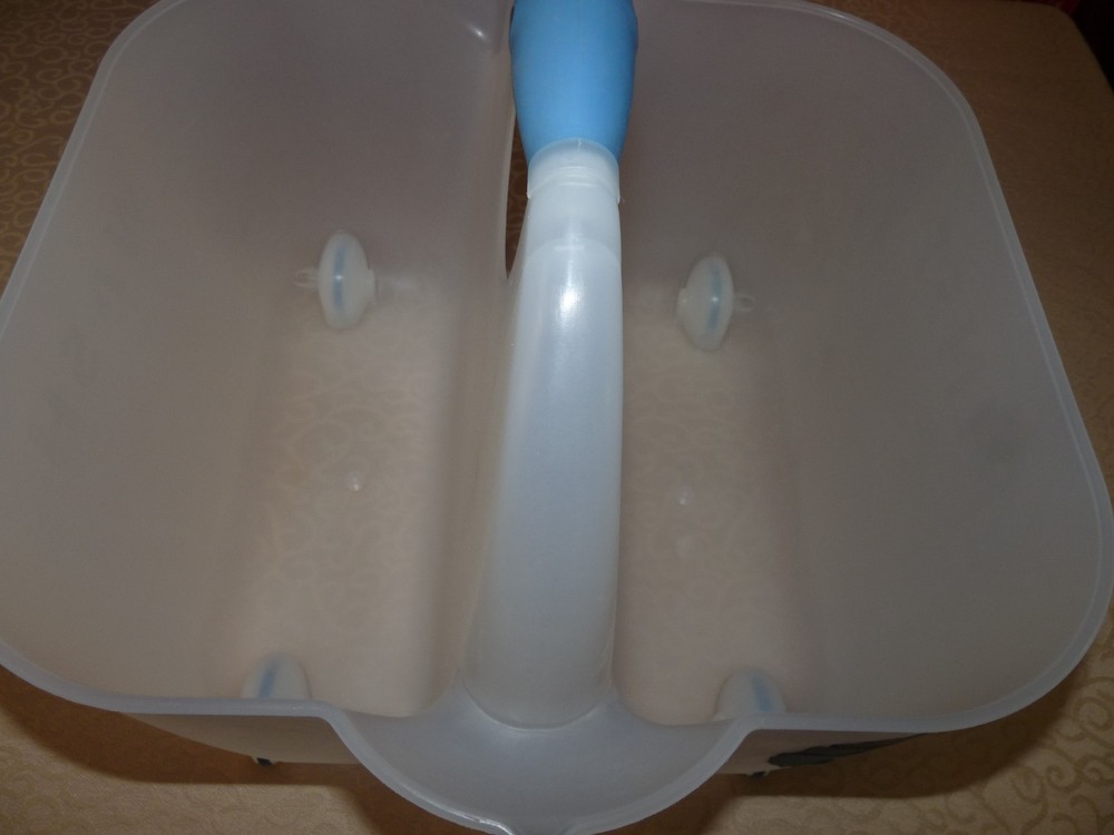 MICHAEL GRAVES MOP BUCKET