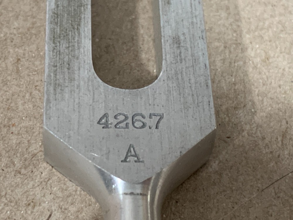 CENCO A 426.7 Aluminum Tuning Fork