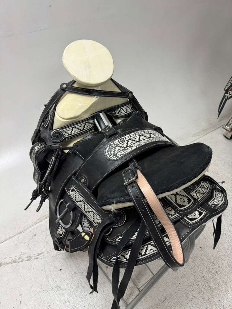 Charro Saddle 15.5” – Noir Elite II Bordada – Set Completo