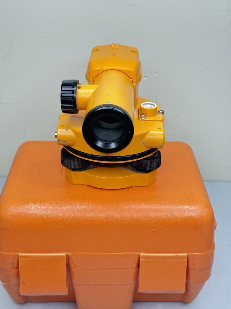 NIKON AX-1 automatic Surveyor Level And Case 38154