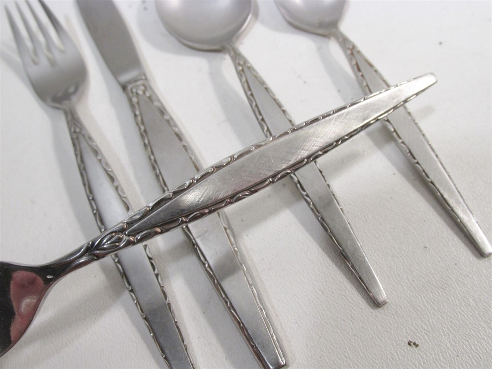 Midcentury ONEIDA Community Stainless VENETIA 63 Piece Flatware Set