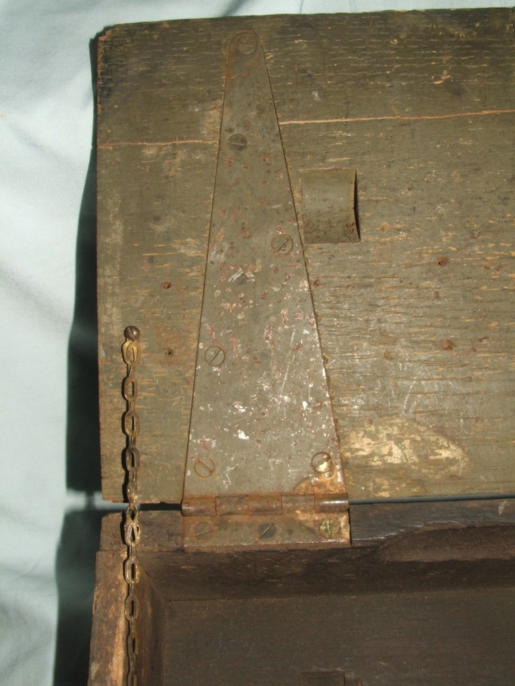 WWI Wood Machine Gun Belt Tool Box, Used