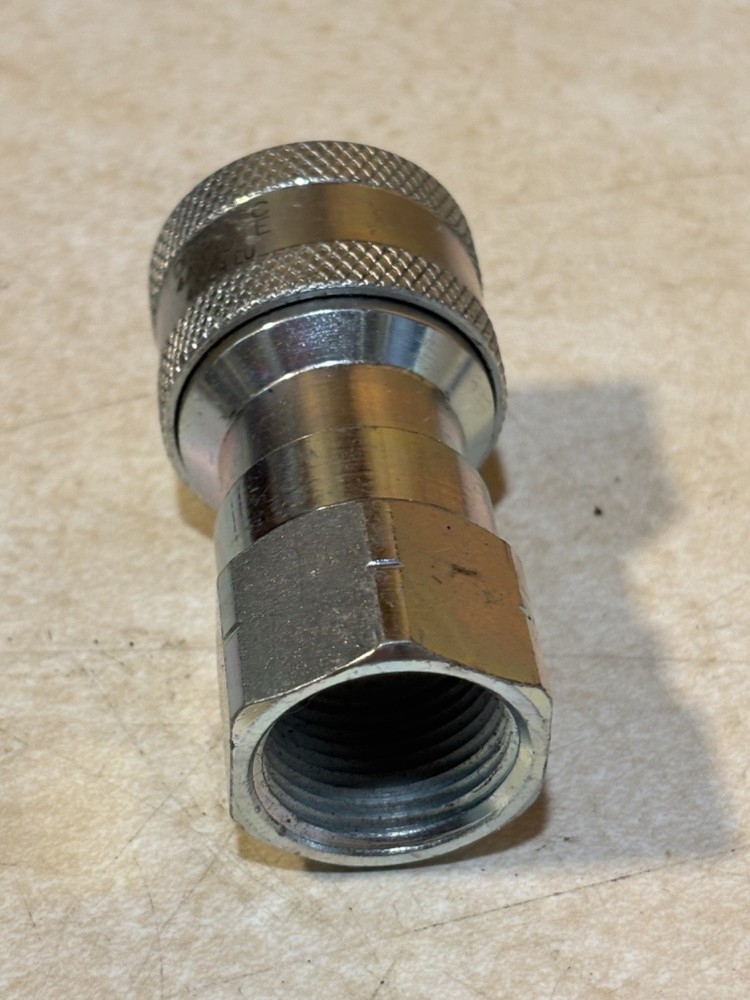 DIXON QC 4AGF6-E, FEMALE THREADED COUPLER (R4)