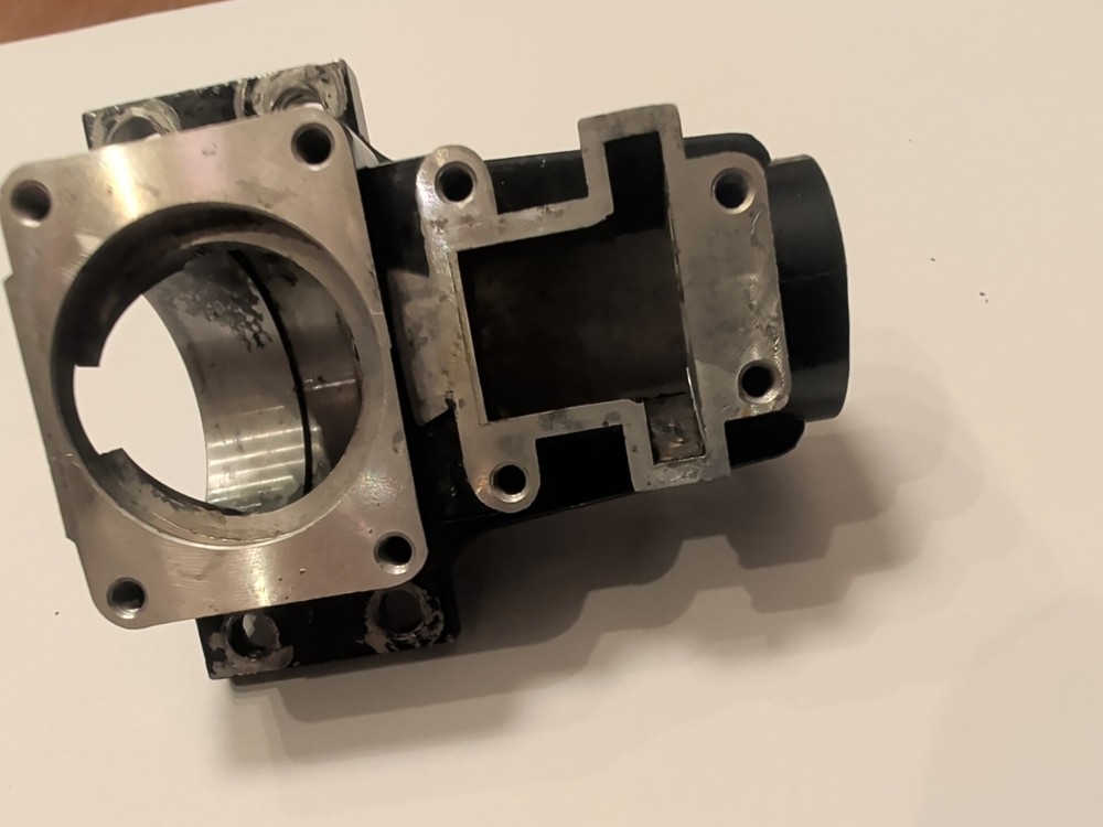 Saito FA 56 Crankcase