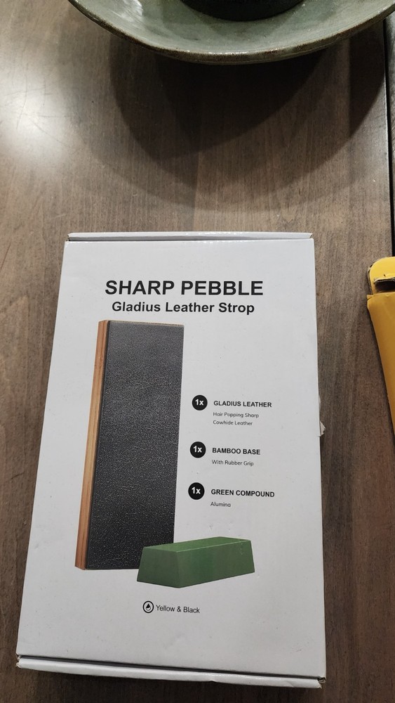 Sharp Pebble Gladius Leather Strop