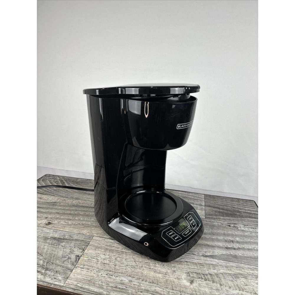 Black + Decker CM1100B 12-Cup Programmable Coffeemaker Cleaned Tested Free Ship