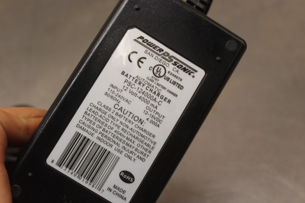 POWER SONIC AUTOMATIC BATTERY CLASS TWO CHARGER PAIR Z100