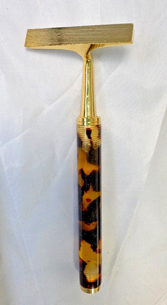 Vintage Tortoise Shell Razor Handle and Case