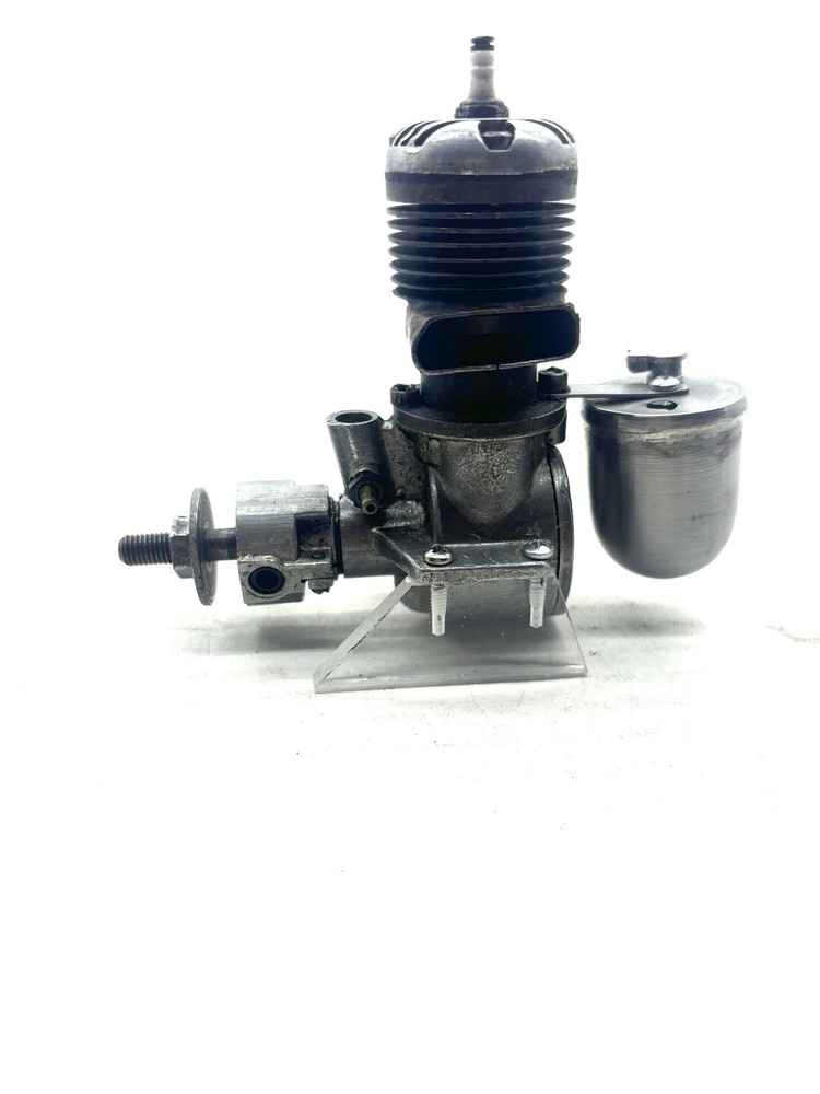 Vintage Vivell 35 Ignition Model Airplane Engine, Clean,Excellent Compression M2