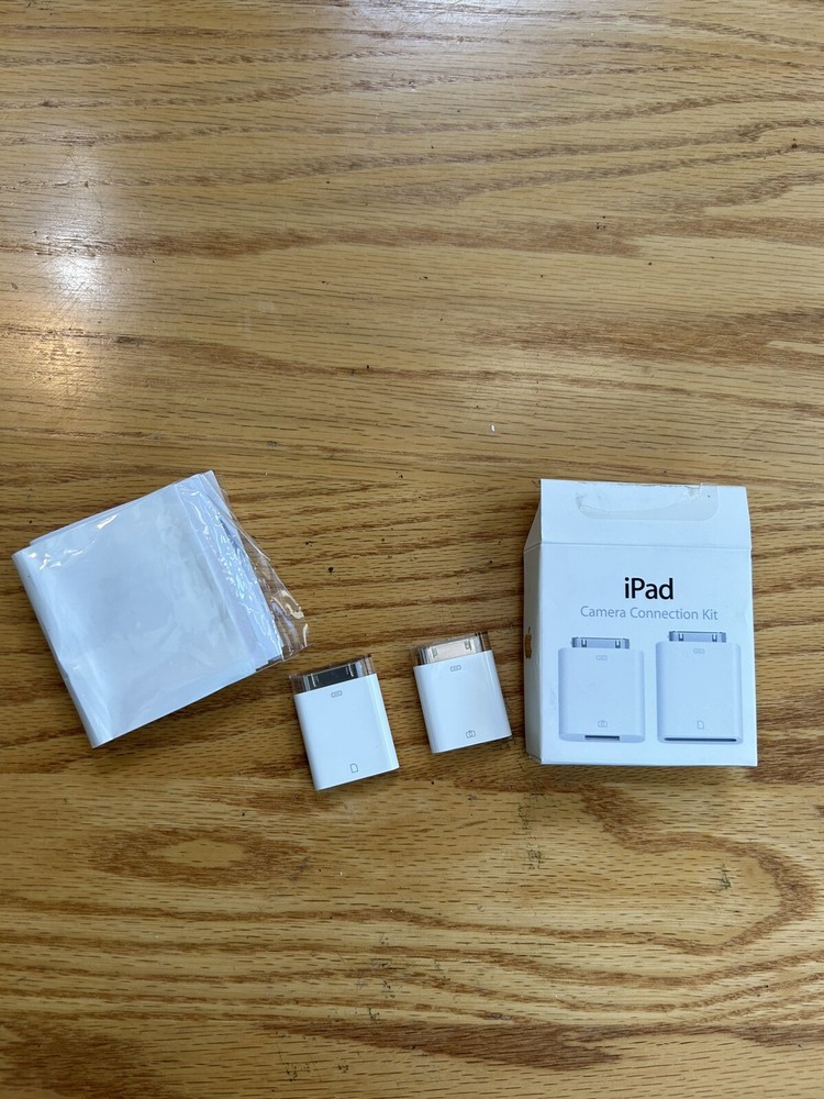 Apple iPad/iPod Camera Connection Kit - MC531ZM/A - USB & SD Card Reader