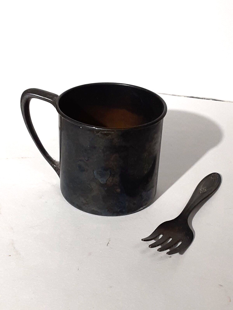 VINTAGE ONEIDA SILVER PLATE CHILDS CUP AND FORK
