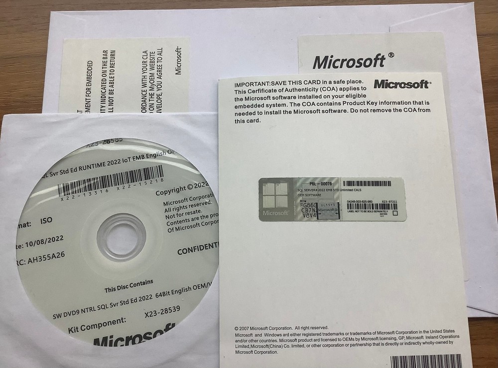 SQL Server 2022 Standard 64-bit 4 Core Unlimited CALs DVD Media Kit + Key