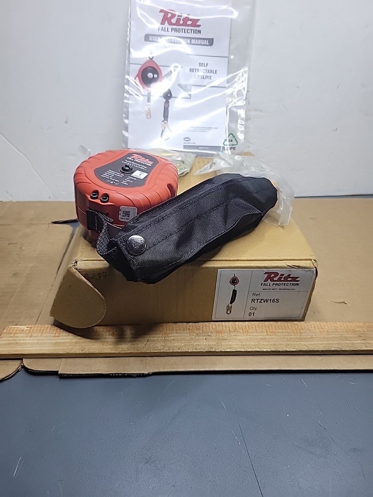 Ritz RTZW16S Single Retractable W/ Snap hook 6' - Class 1