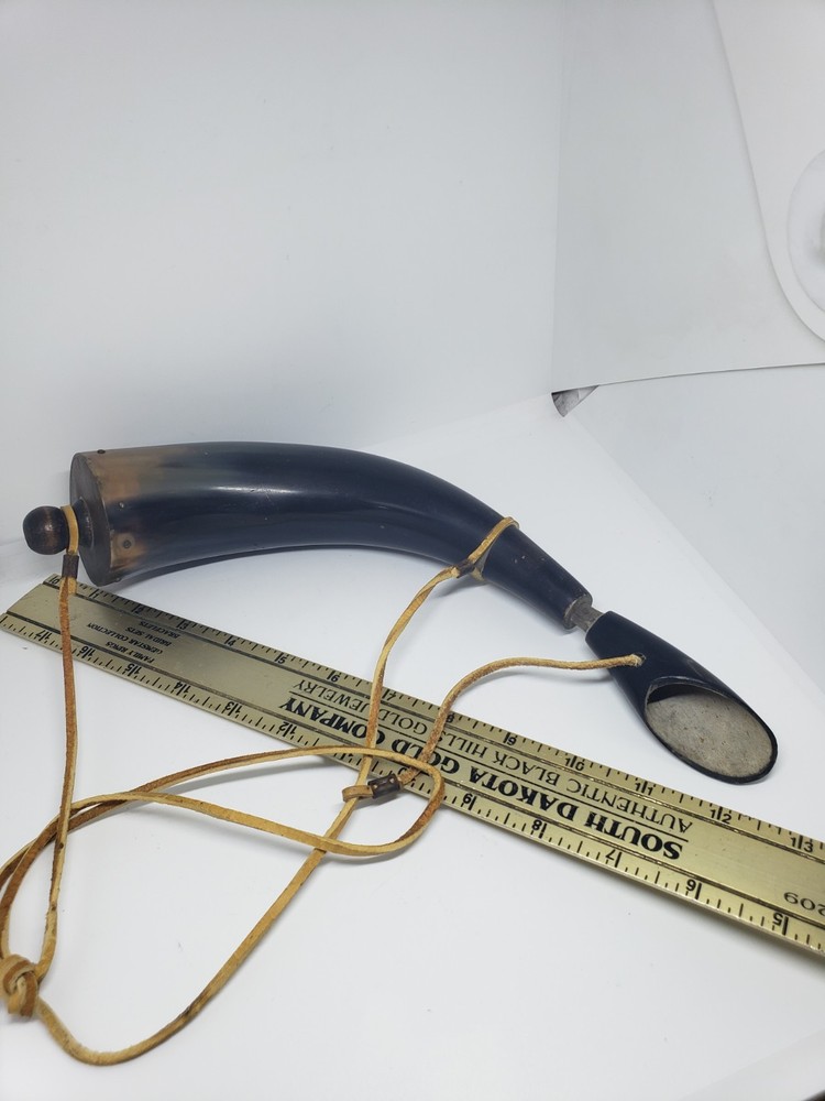 🔥 ANTIQUE POWDER HORN Muzzleloader - Cow Horn